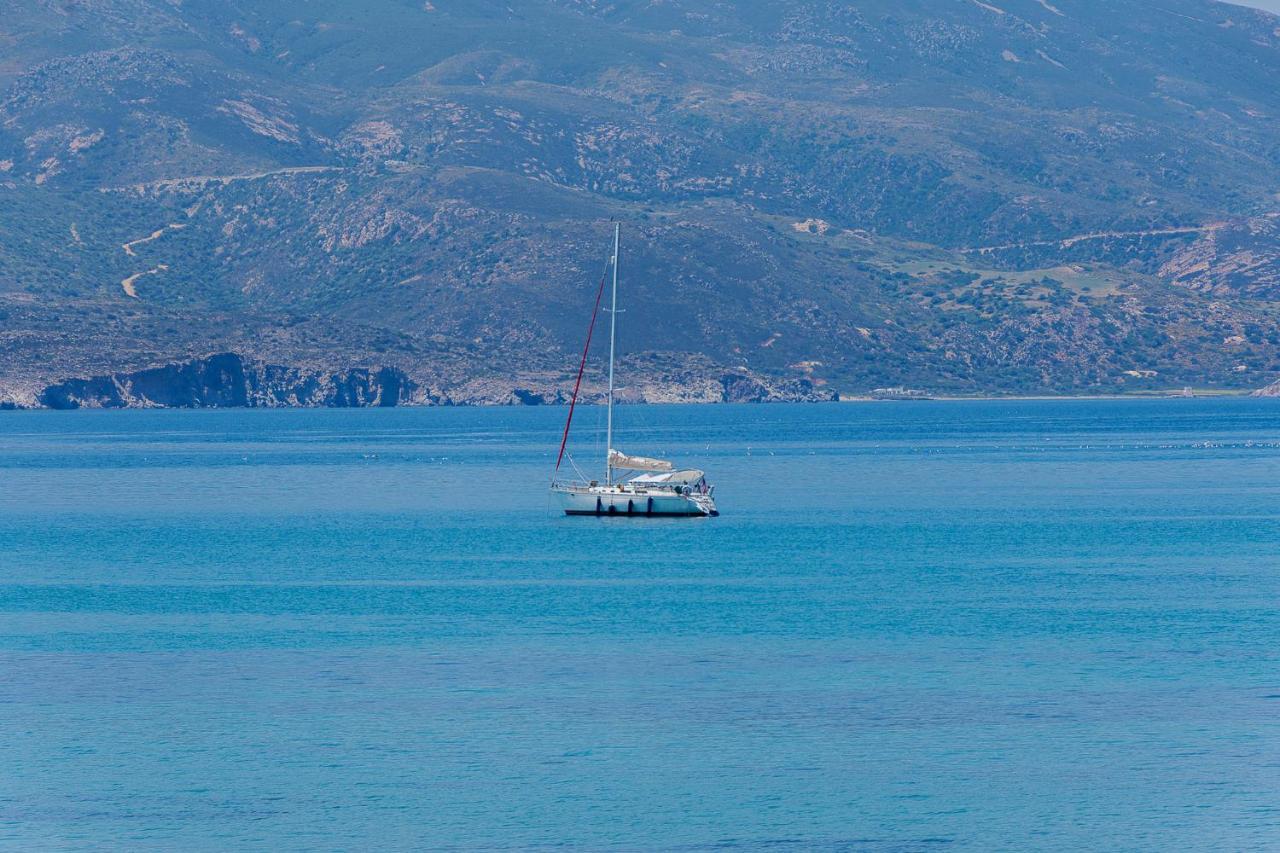 Ble Oneiro Crystal Adamantas (Milos)