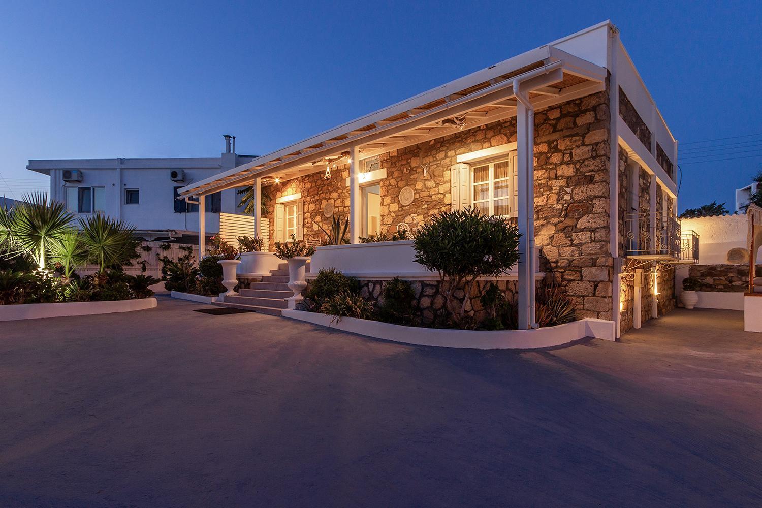 Villa Ble Oneiro Crystal *