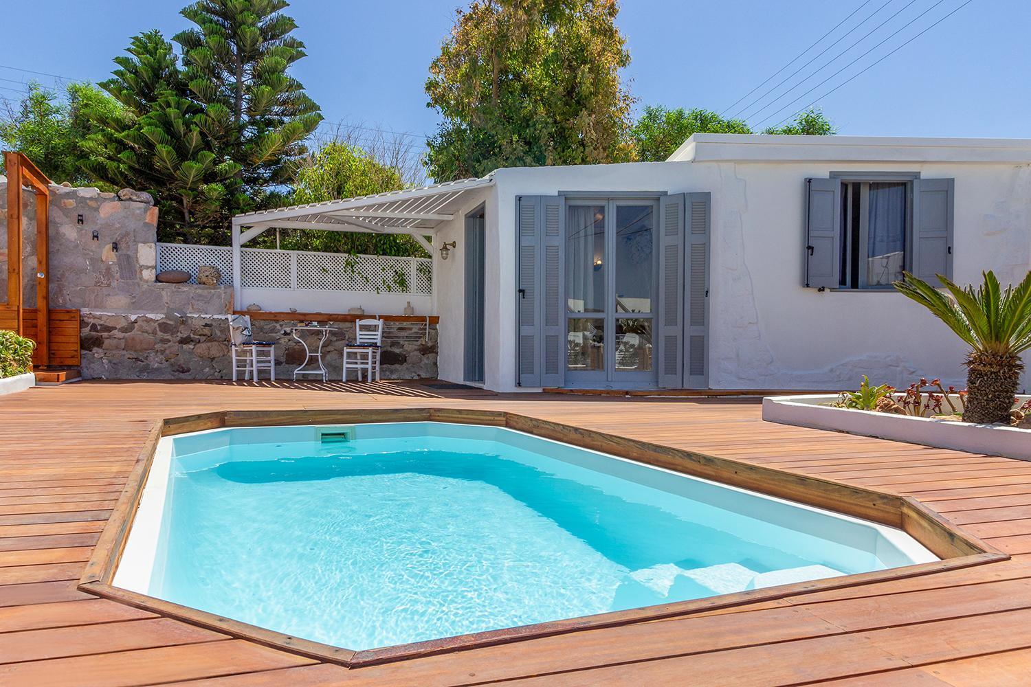 Ble Oneiro Crystal Villa Adamantas (Milos)