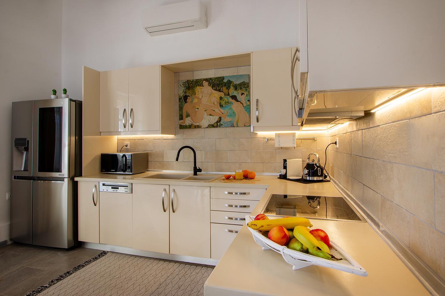 Ble Oneiro Crystal Villa